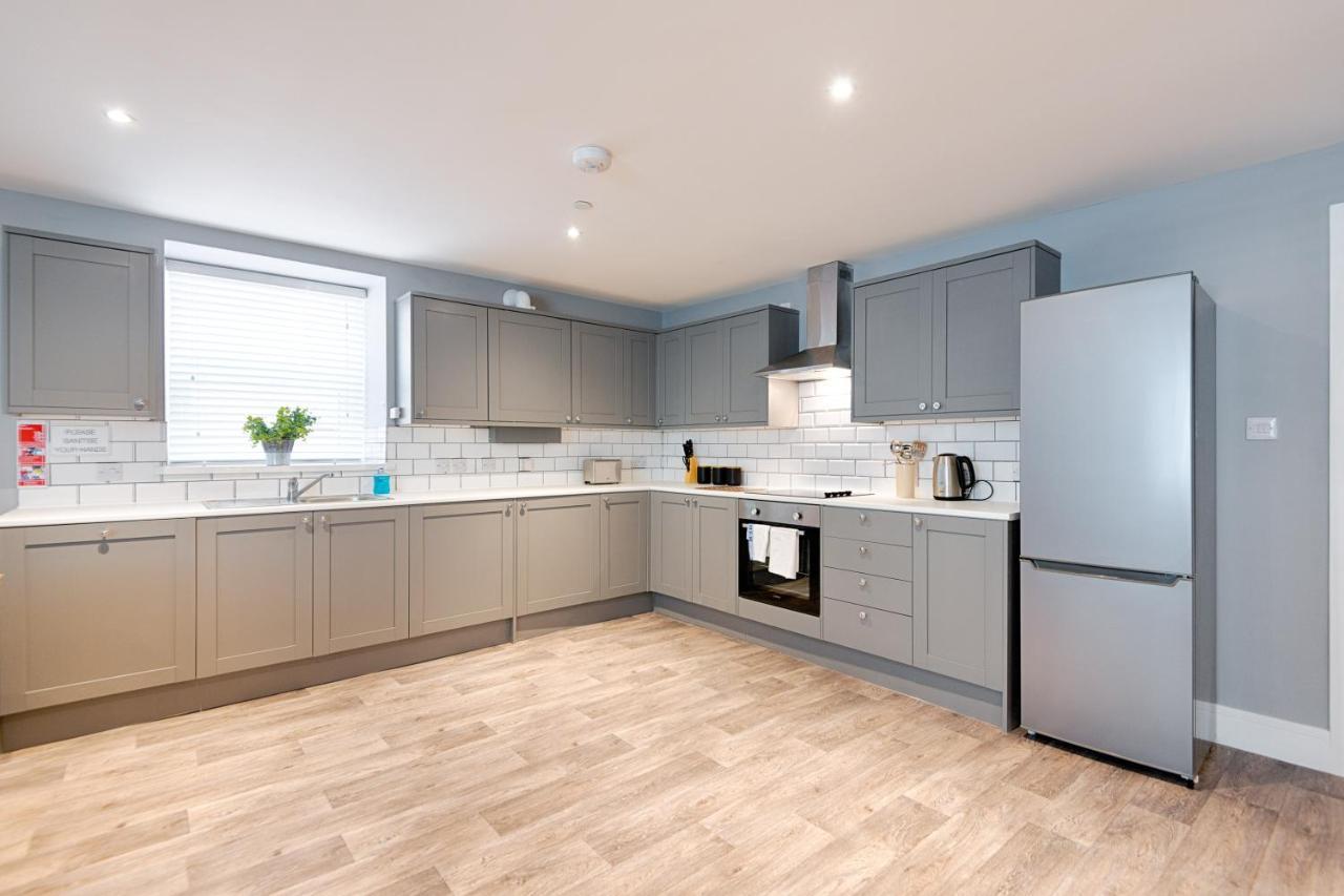 3 Rm Studio, Open-Plan Living, Dining, & Kitchen Llanelli Exterior foto