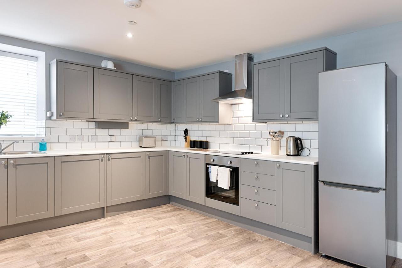 3 Rm Studio, Open-Plan Living, Dining, & Kitchen Llanelli Exterior foto